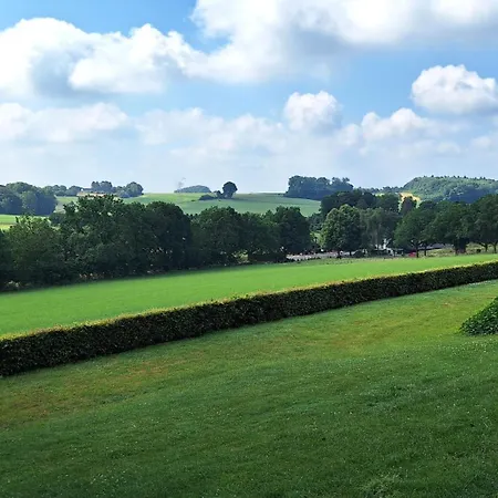 Met Uitzicht! Domein Hellebeuk Valkenburg-klimmen Сasa de vacaciones