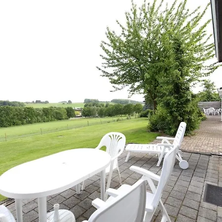 Met Uitzicht! Domein Hellebeuk Valkenburg-klimmen Сasa de vacaciones