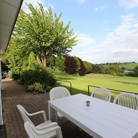 Met Uitzicht! Domein Hellebeuk Valkenburg-klimmen Klimmen